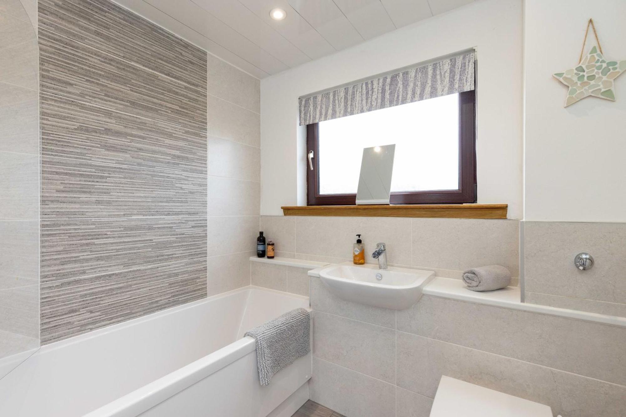 Family Home Inverkeithing Ideal For Edinburgh, Dunfermline & St Andrews 3 Bedrooms Eksteriør billede
